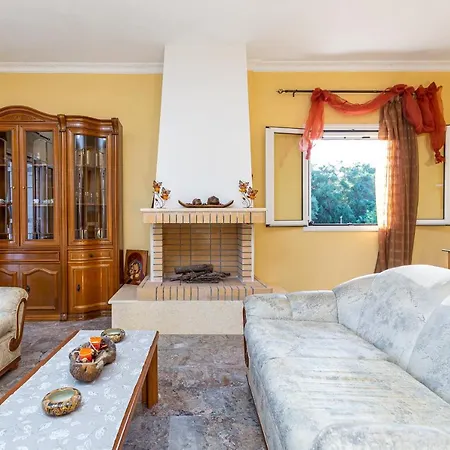 Dimitra House - Corfiot Country Side Getaway شقة *