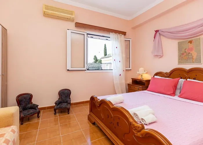 Dimitra House - Corfiot Country Side Getaway Διαμέρισμα Χλωματιανά