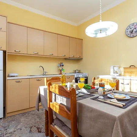 Dimitra House - Corfiot Country Side Getaway شقة *