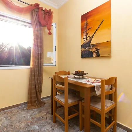 Dimitra House - Corfiot Country Side Getaway شقة *
