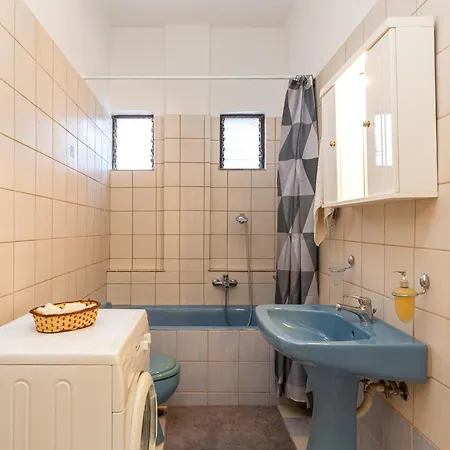 Dimitra House - Corfiot Country Side Getaway شقة