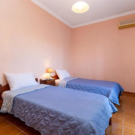 Dimitra House - Corfiot Country Side Getaway Chlomatiana
