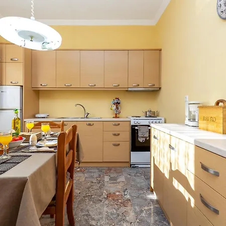 Dimitra House - Corfiot Country Side Getaway شقة *