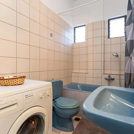 Dimitra House - Corfiot Country Side Getaway شقة *