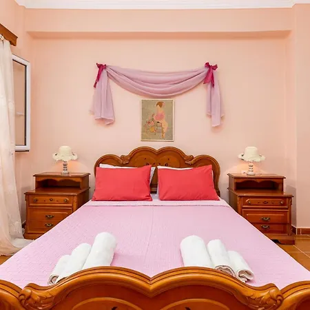 Dimitra House - Corfiot Country Side Getaway شقة *