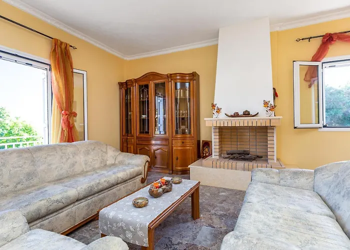 Dimitra House - Corfiot Country Side Getaway Lejlighed