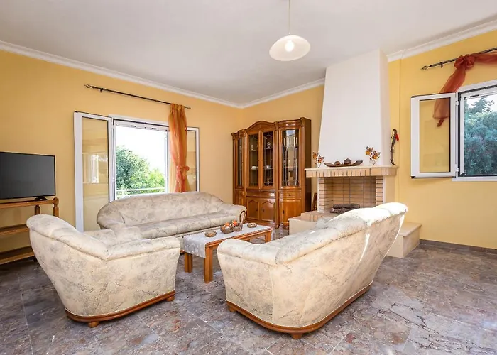 Dimitra House - Corfiot Country Side Getaway Lejlighed